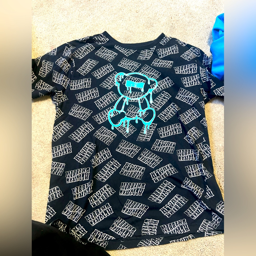 88 brand cutsey top with a teddy bear